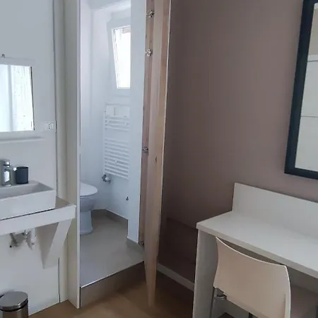 Vroom508 Guest house